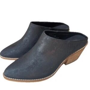 Corkys  Amina Mule/Bootie Women's Black Slip-On Shoes Block Heel Clogs Sz 7